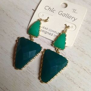 😻 3 For $15 2 Tone Green Triangle Trigon Dangles